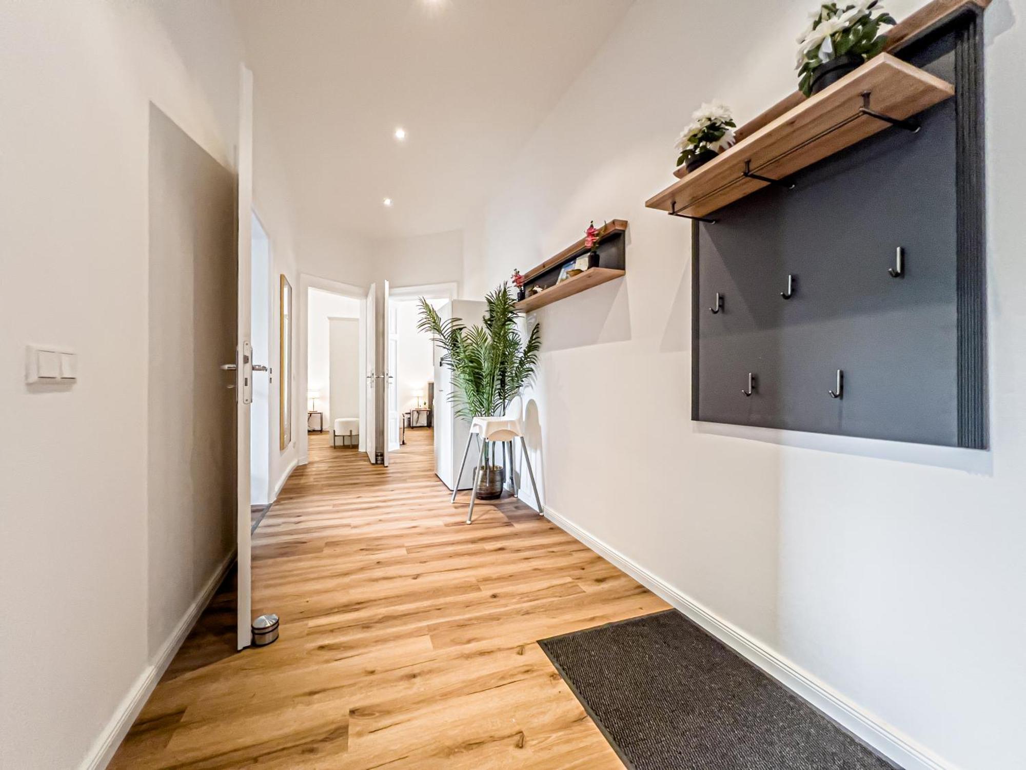 Grosse 3 Schlafzimmer Unterkunft Mit Kueche, Bad, Waschmaschine & Balkon Am Zoo Leipzig Exterior photo